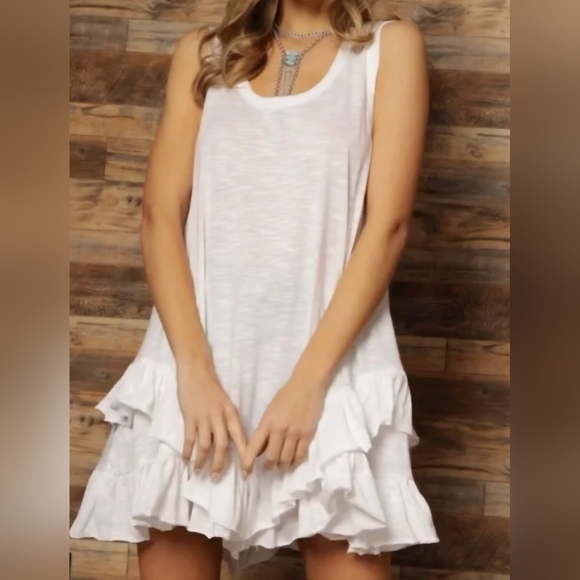 We The Free Dresses & Skirts - We the Free People Shimmy Sasha Ruffled Tier Tunic Tank White Distressed Top